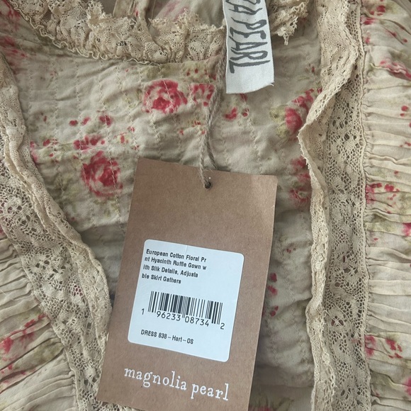 Magnolia Pearl Dress - Picture 4 of 4